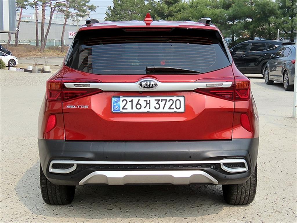 KIA Seltos - Vista 4
