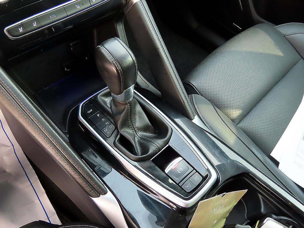 SAMSUNG QM6 - Vista 10