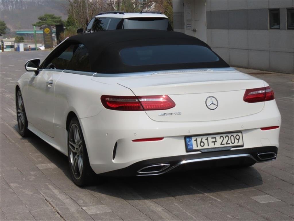 Mercedes Benz E class - Vista 7