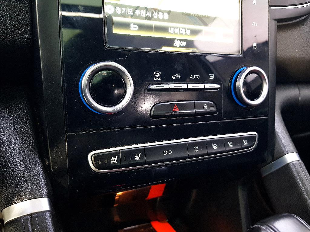 SAMSUNG QM6 - Vista 11