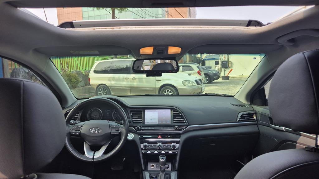 HYUNDAI Avante 2020 Blanco - Importación desde Corea - HF Imports Iquique - Foto 14