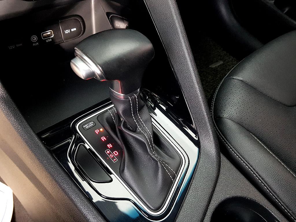 KIA Niro 2018 Azul - Importación desde Corea - HF Imports Iquique - Foto 13