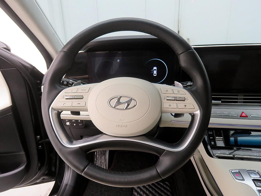 HYUNDAI Grandeur - Vista 9