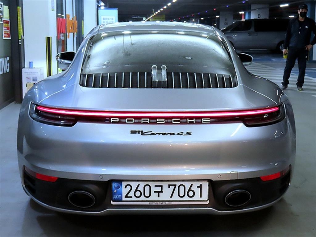 Porsche 911 - Vista 5