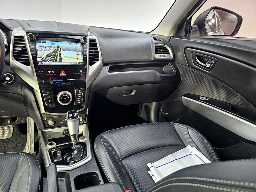 Ssangyong Tivoli - Vista 10