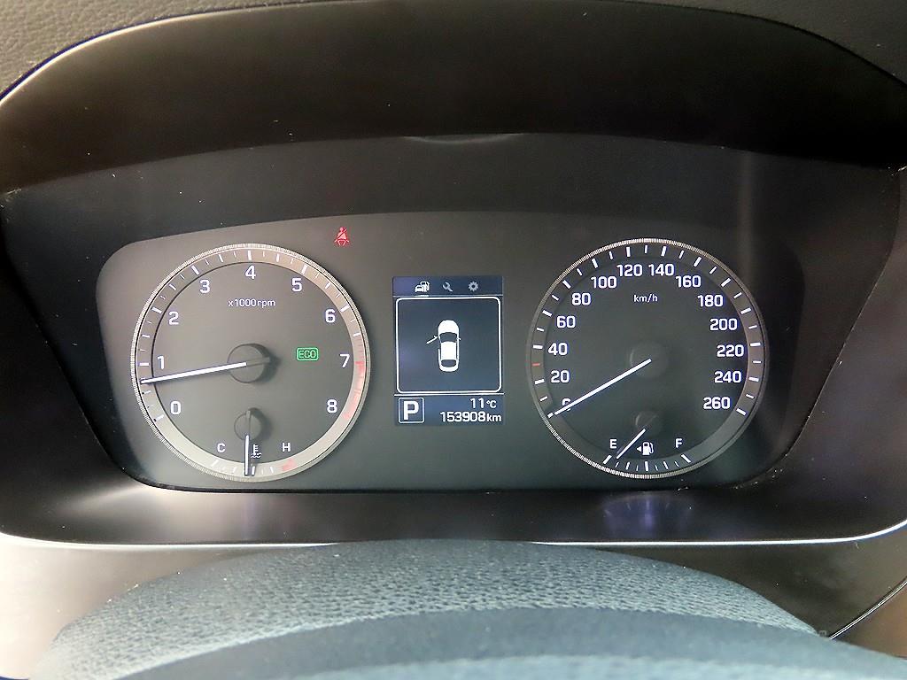 HYUNDAI Sonata - Vista 9