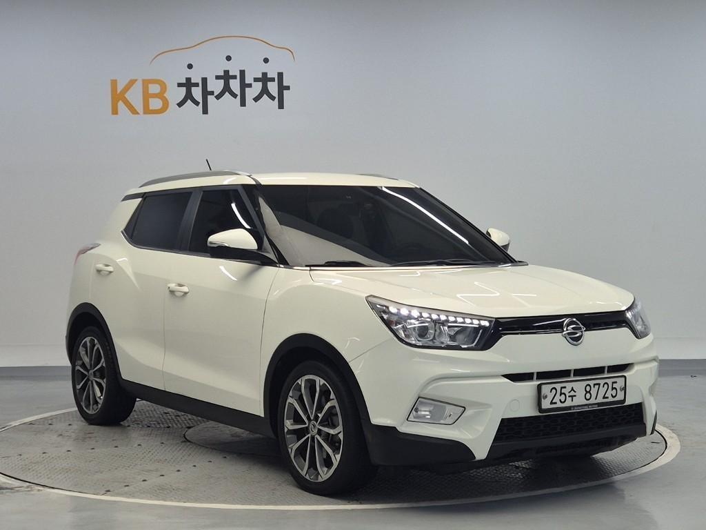 Ssangyong Tivoli - Vista 4