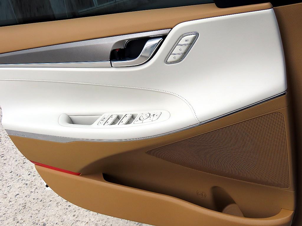 HYUNDAI Grandeur - Vista 12