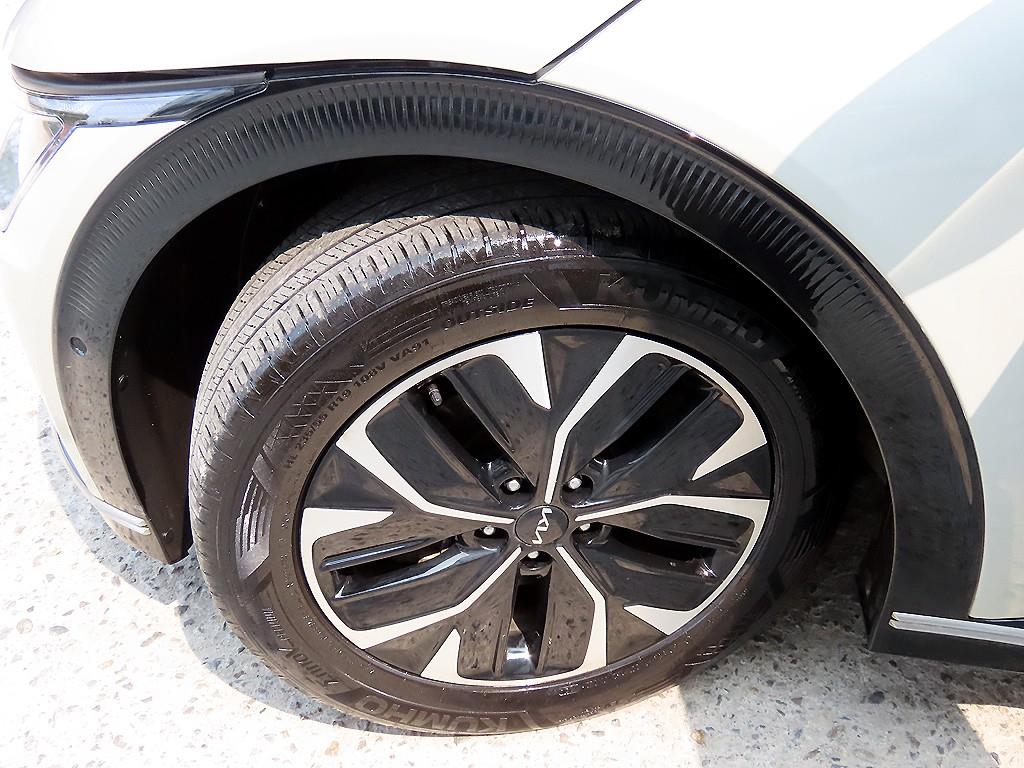 KIA EV6 2022 the color of pearl - Importación desde Corea - HF Imports Iquique - Foto 20