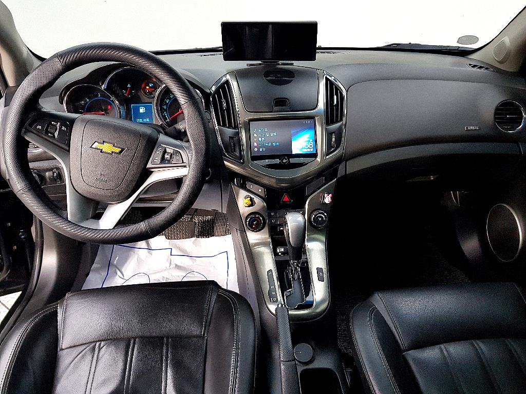 Chevrolet Cruise - Vista 5