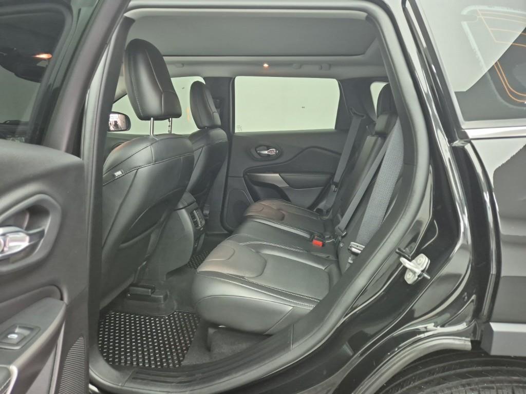 Jeep Cherokee - Vista 12