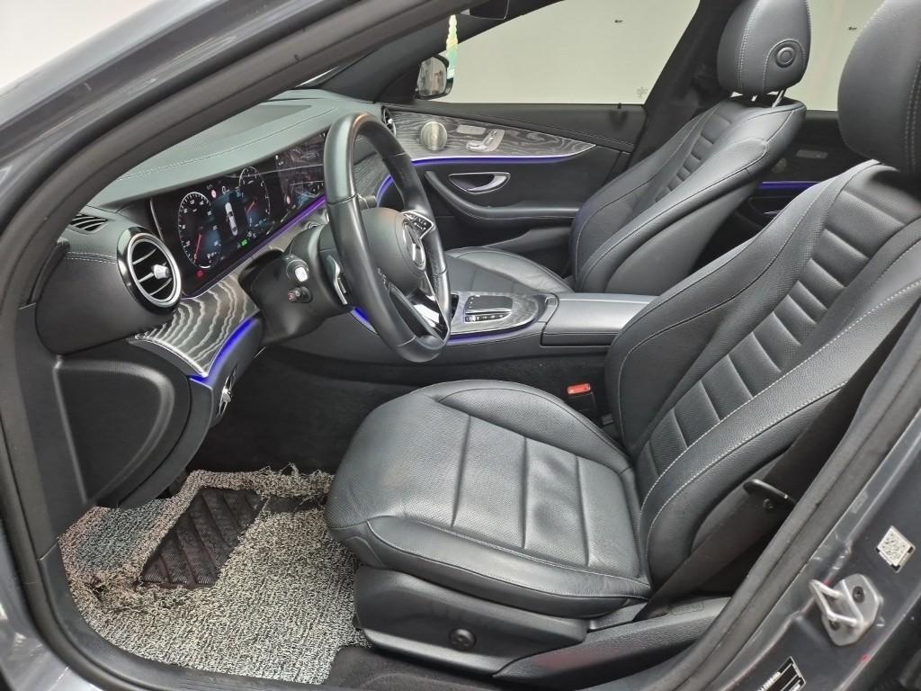 Mercedes Benz E class - Vista 11