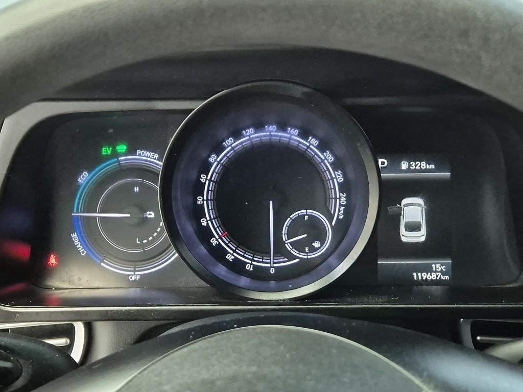 HYUNDAI Avante - Vista 6