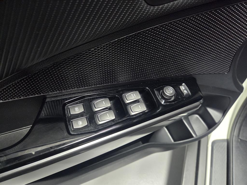 Ssangyong Tivoli 2020 Blanco - Importación desde Corea - HF Imports Iquique - Foto 14