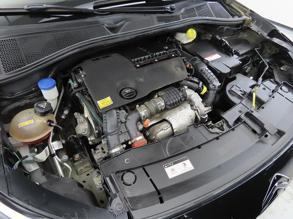 Citroen C4 2018 Negro - Importación desde Corea - HF Imports Iquique - Foto 19