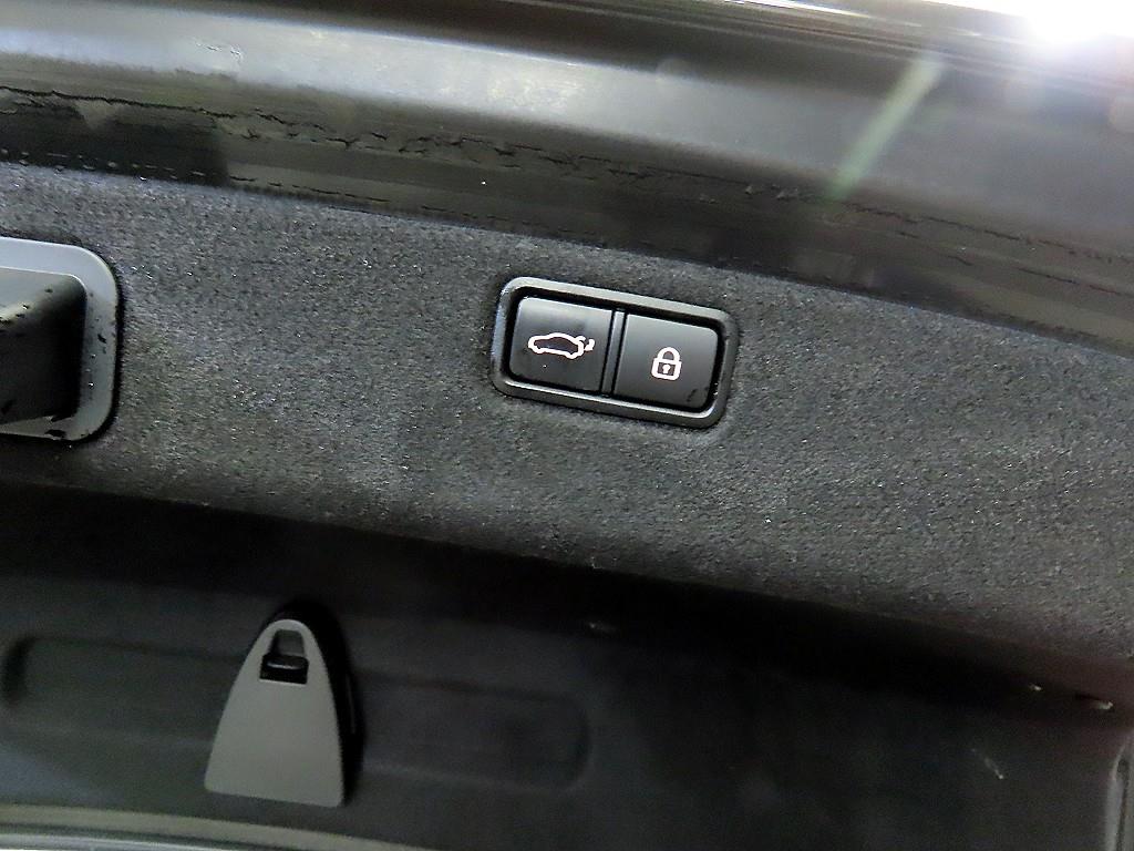 Genesis G80 2018 Negro - Importación desde Corea - HF Imports Iquique - Foto 17