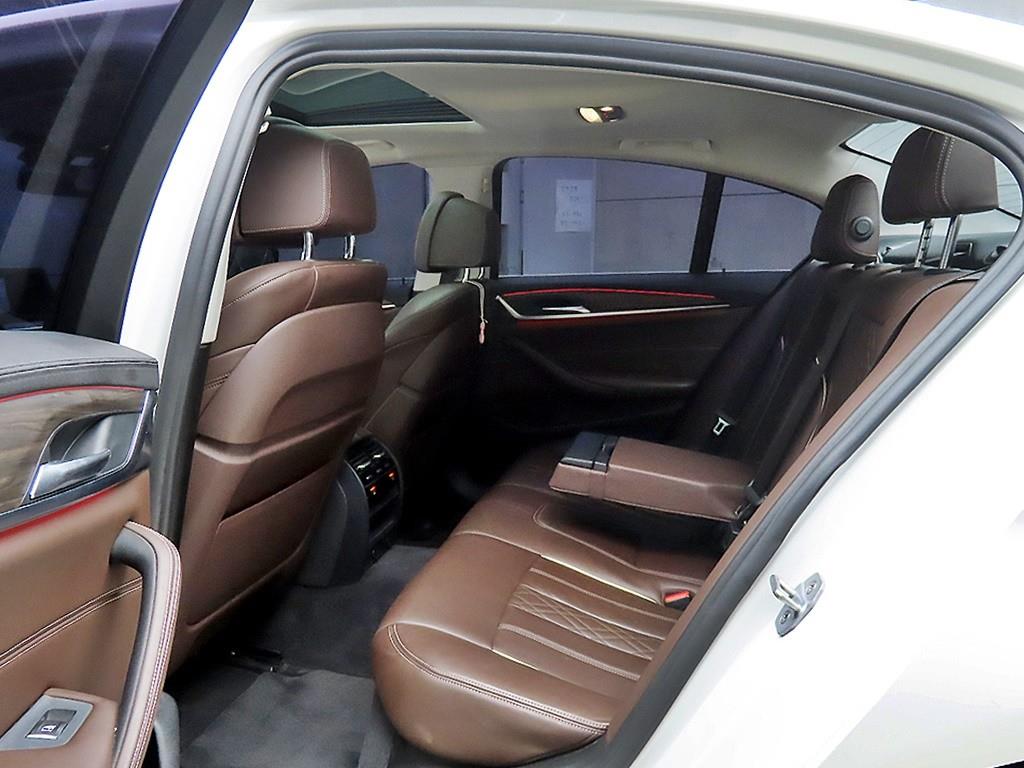 BMW 5 Series - Vista 6