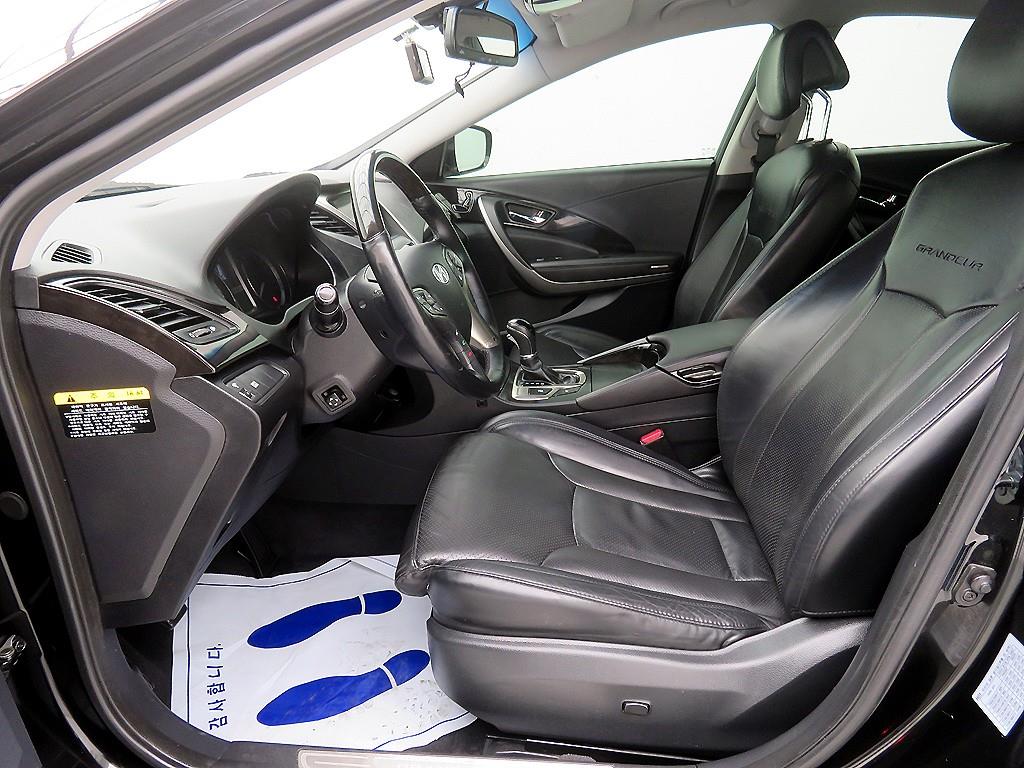 HYUNDAI Grandeur - Vista 5