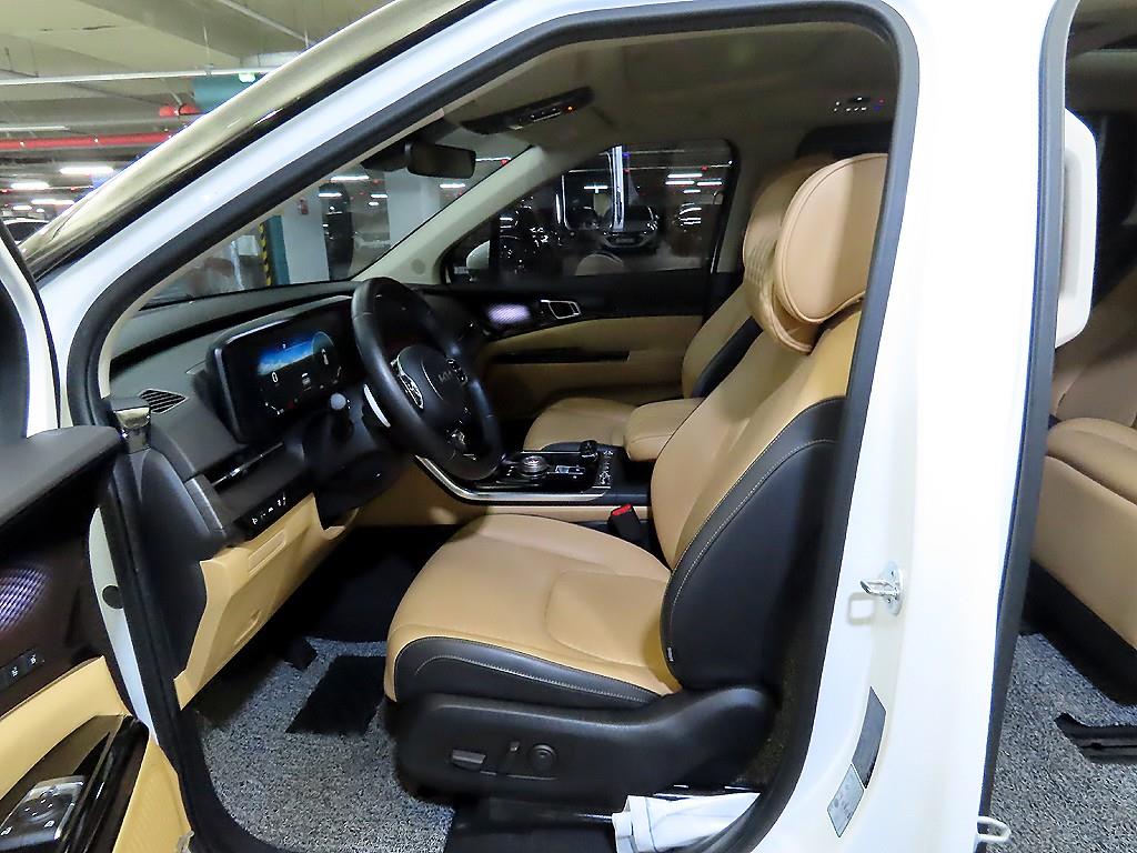 KIA Carnival - Vista 6