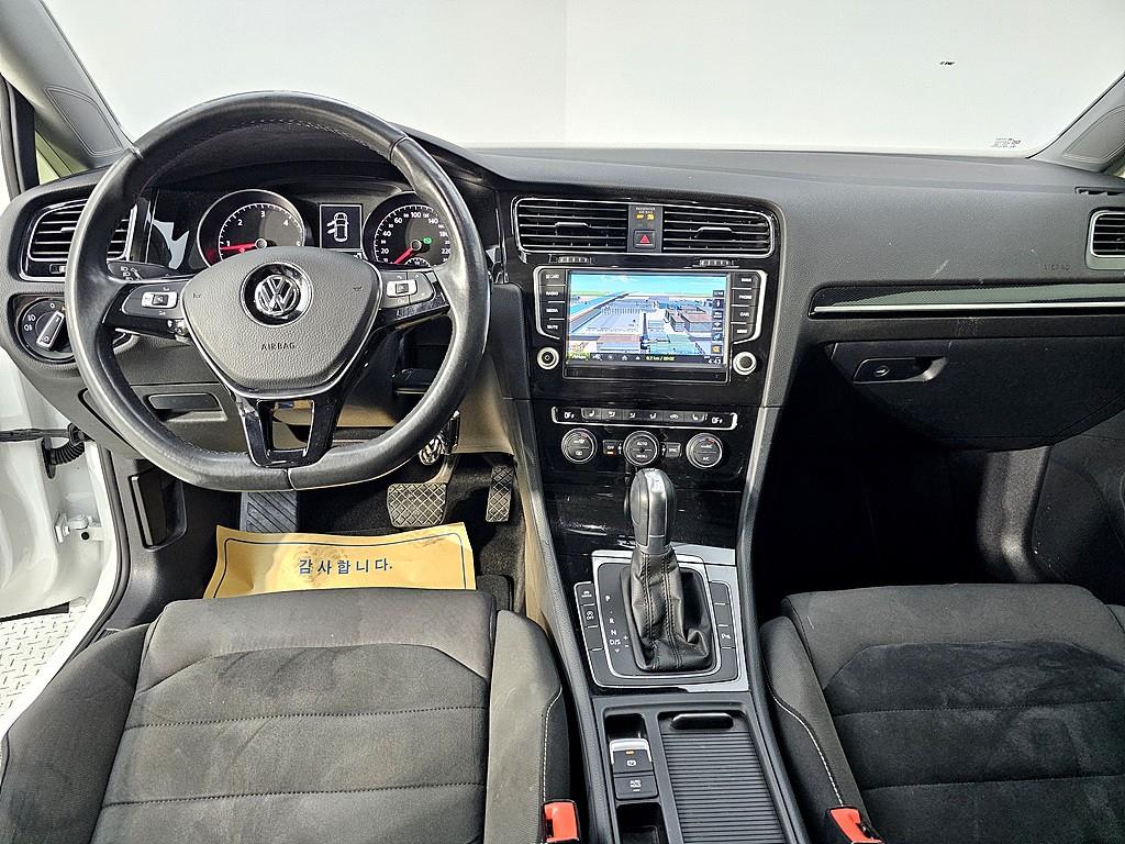 Volkswagen Golf - Vista 5