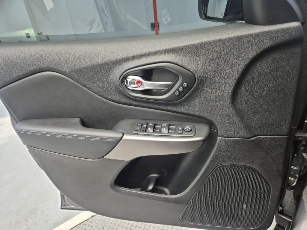 Jeep Cherokee 2021 Gris - Importación desde Corea - HF Imports Iquique - Foto 18