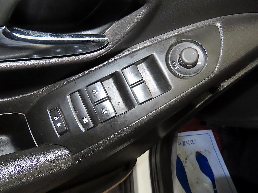 Chevrolet Trax 2019 Blanco - Importación desde Corea - HF Imports Iquique - Foto 13