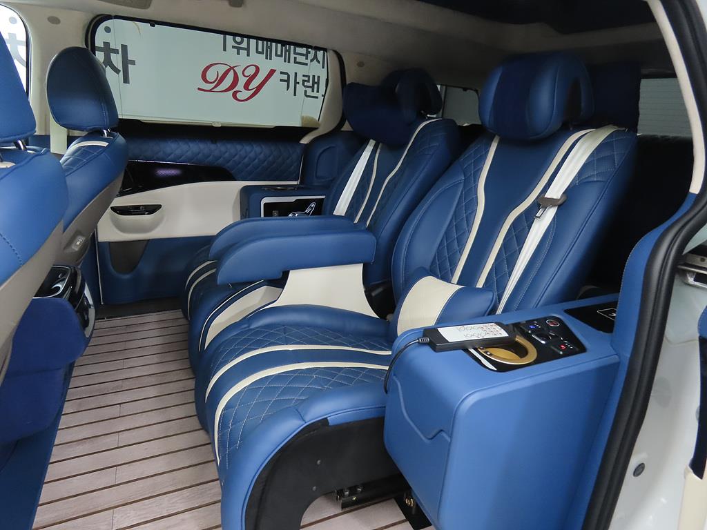 KIA Carnival - Vista 6