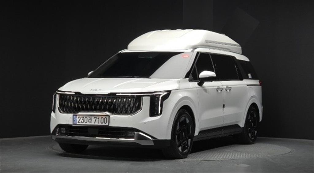 KIA Carnival 2024 Blanco - Importación desde Corea - HF Imports Iquique - Foto 1