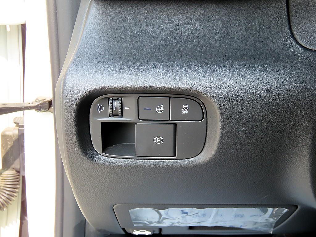 HYUNDAI Casper - Vista 12