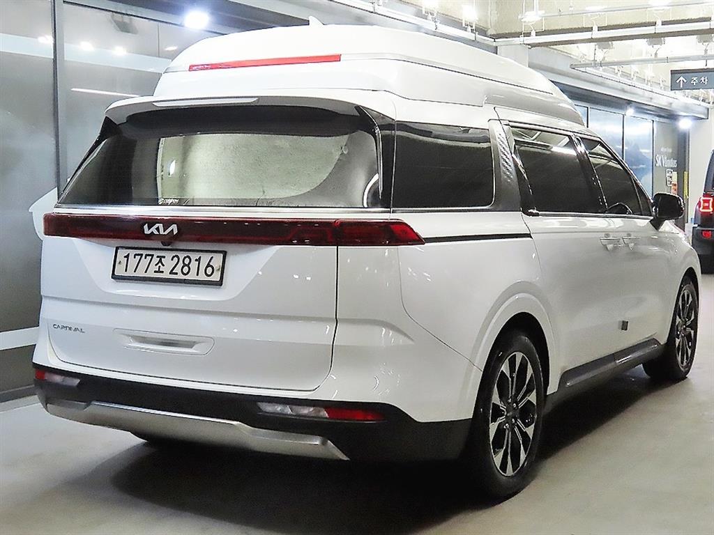 KIA Carnival - Vista 5