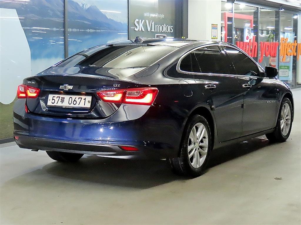 Chevrolet Malibu - Vista 4
