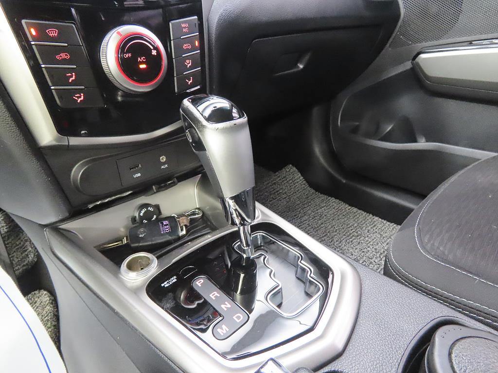 Ssangyong Tivoli - Vista 11