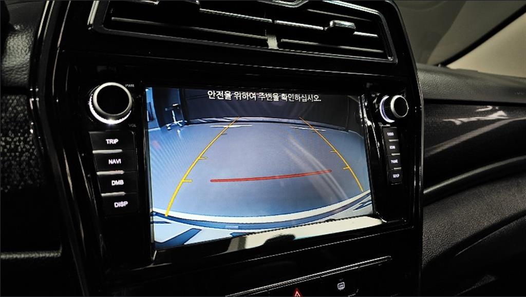 Ssangyong Tivoli 2021 Blanco - Importación desde Corea - HF Imports Iquique - Foto 15