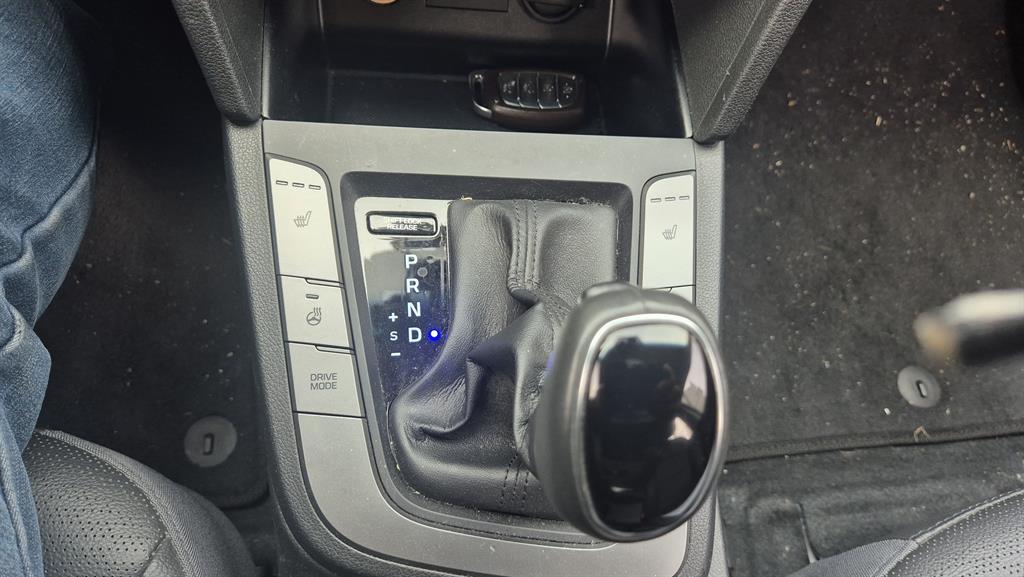 HYUNDAI Avante - Vista 7