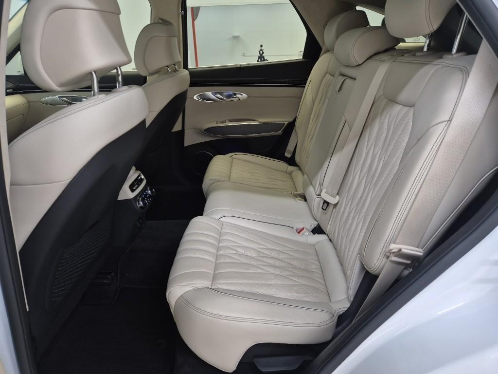 Genesis GV70 2024 Blanco - Importación desde Corea - HF Imports Iquique - Foto 20