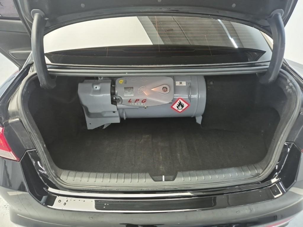 KIA K5 2018 Negro - Importación desde Corea - HF Imports Iquique - Foto 20