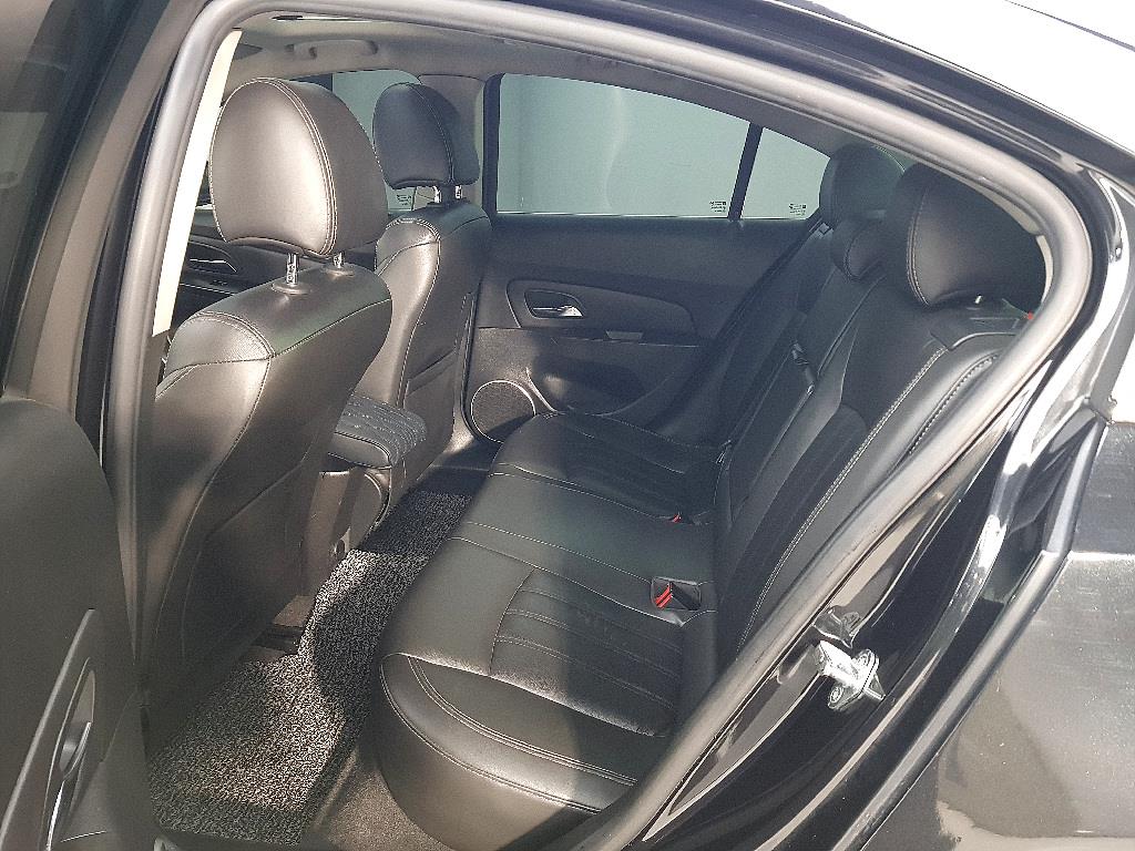 Chevrolet Cruise - Vista 9