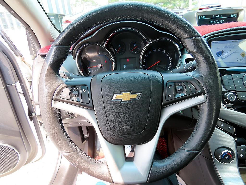Chevrolet Cruise - Vista 8