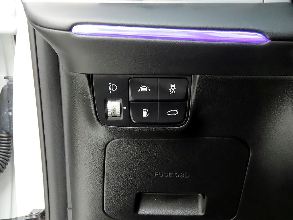 HYUNDAI Grandeur - Vista 12