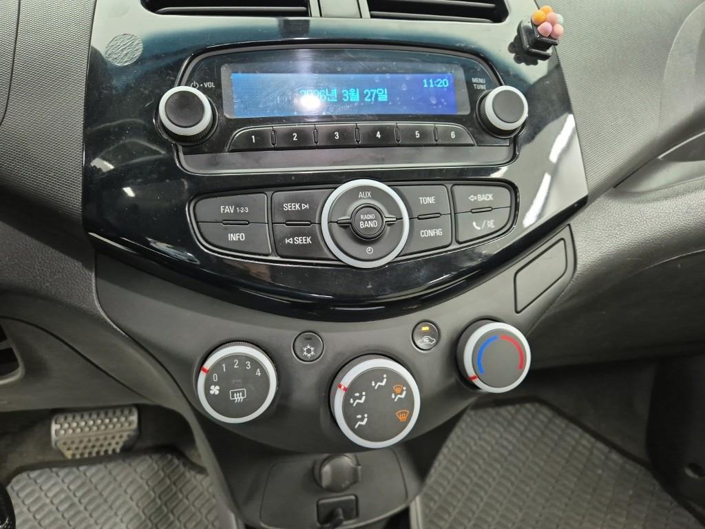 Chevrolet Spark - Vista 10