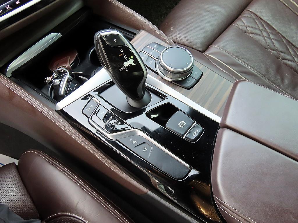 BMW 5 Series - Vista 11