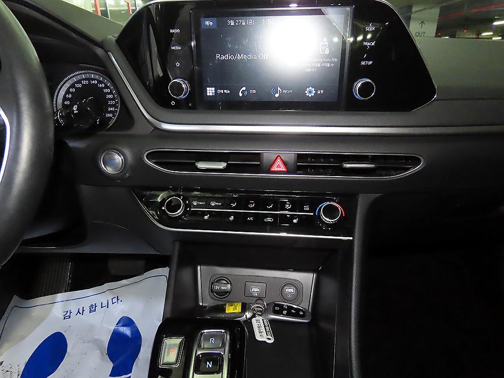 HYUNDAI Sonata - Vista 11