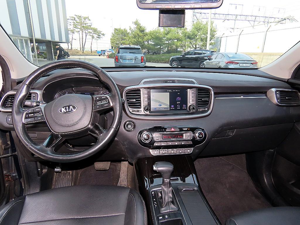 KIA Sorento - Vista 7