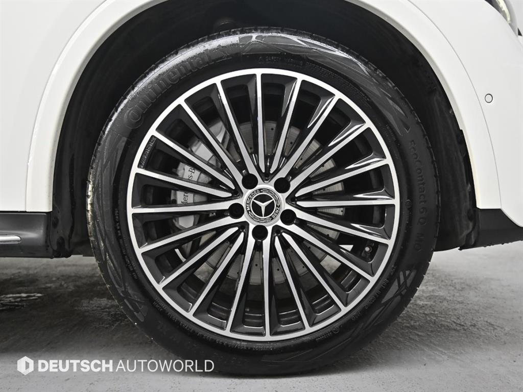 Mercedes Benz GLC Class - Vista 5