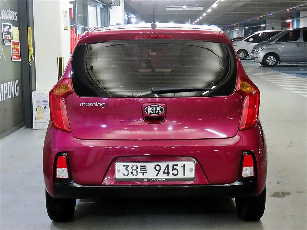 KIA Morning - Vista 5