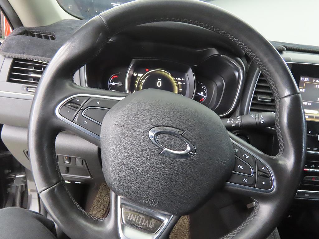 SAMSUNG QM6 - Vista 8