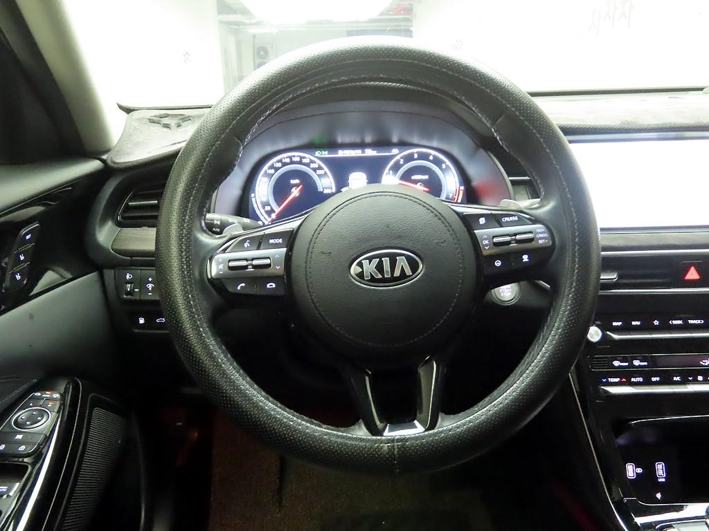 KIA K7 - Vista 8
