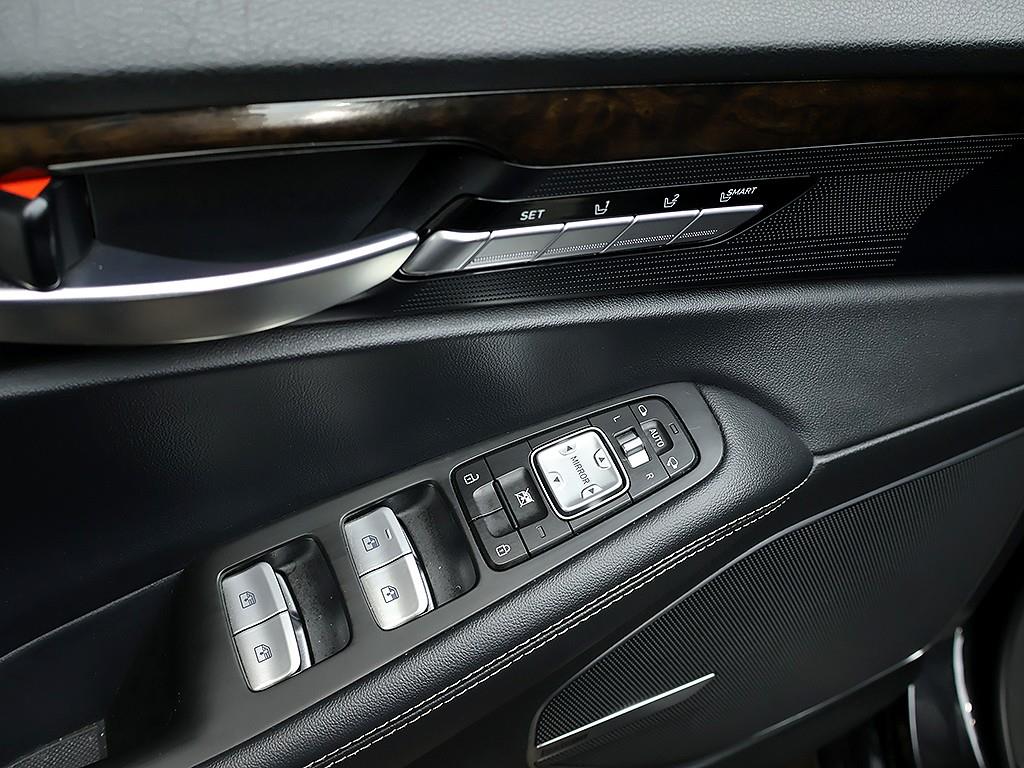 Genesis G90 2019 Negro - Importación desde Corea - HF Imports Iquique - Foto 13