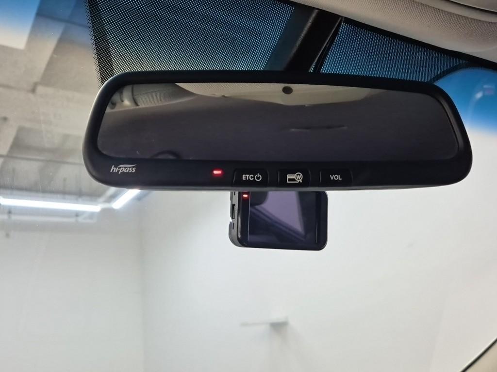 HYUNDAI Santa Fe 2018 Blanco - Importación desde Corea - HF Imports Iquique - Foto 18