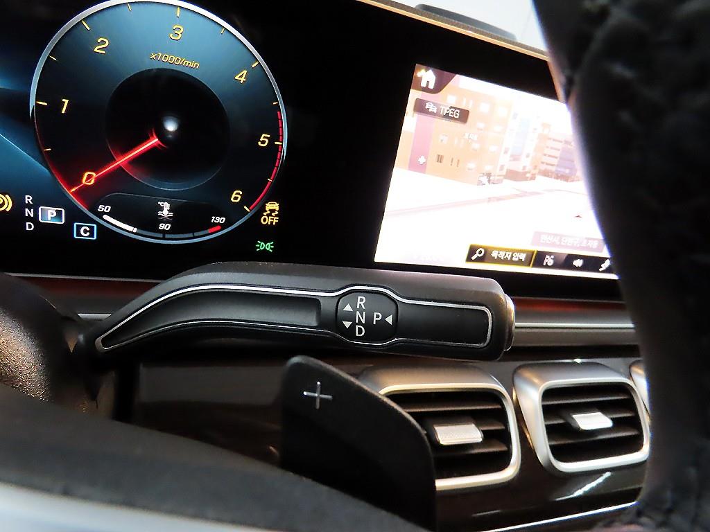 Mercedes Benz GLE Class - Vista 10